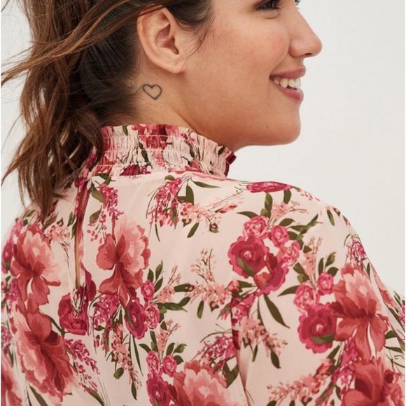 Torrid NWT chiffon smocked mock neck floral long sleeved blouse - Picture 6 of 9